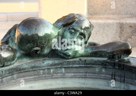 Detail der Skulptur Lebensbrunnen vor Kroatisches Nationaltheater in Zagreb Stockfoto