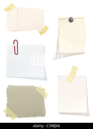 Sammlung von verschiedenen Hinweis Papiere auf weißem Hintergrund. jeweils separat aufgenommen Stockfoto