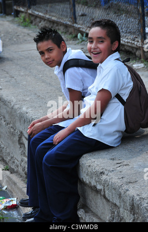 Schülerinnen und Schüler La Carpio San José in costarica Stockfoto