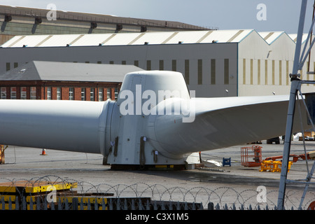 Bau von Windkraftanlagen bei Harland &amp; Wolff Werft Belfast Nordirland Stockfoto