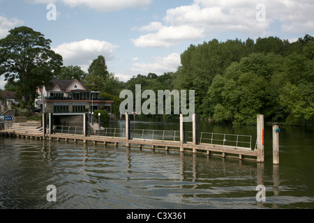 Boulter Lock Maidenhead Berkshire England mit Themse Stockfoto