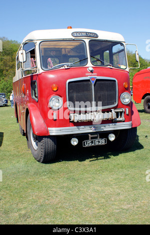 AEC-BUS ERHOLUNG BRECHEN FAHRZEUG WESTLICHEN WALISISCHEN USJ 639 Stockfoto