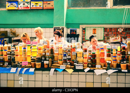 Markt in Truskawez, Lviv Oblast, Ukraine Stockfoto