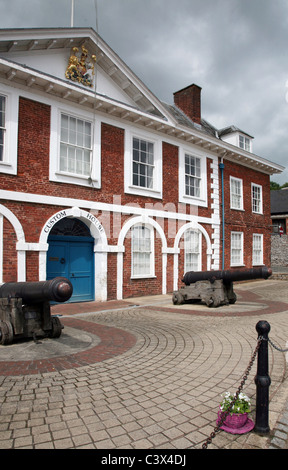 Das alte Zollhaus auf Exeter historischen Kai jetzt eine beliebte Touristenattraktion Stockfoto