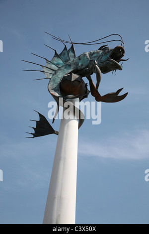 Ungewöhnliche Skulptur in der Nähe von Mayflower Schritte im Bereich historische Barbican von Plymouth Stockfoto