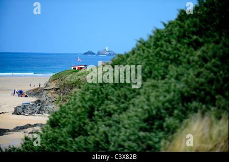 Eine Ansicht von Godrevy Leuchtturm von Hayle Strand - Cornwall - UK Stockfoto