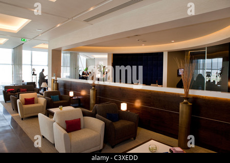 Die Gulf Air first und Business Class-Abflug-Lounge am Flughafen Heathrow. Stockfoto