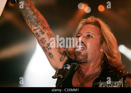 Vince Neil, Sänger von Motley Crue, führt beim Download Festival. Stockfoto