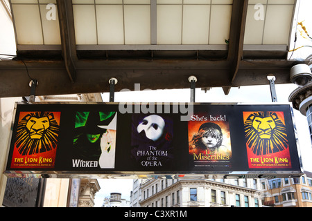 West End Rabatt Theater Ticket Agent am Leicester Square. Stockfoto