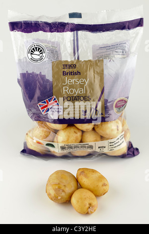 Tasche von Tesco britische Jersey Royal Kartoffeln Stockfoto