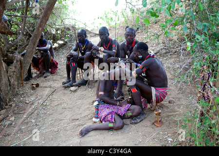 Hamer Menschen: rituelle Zeremonie in Turmi, Äthiopien, Afrika Stockfoto