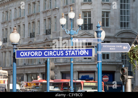 Oxford Circus Station Zeichen, Oxford Circus, London, UK Stockfoto