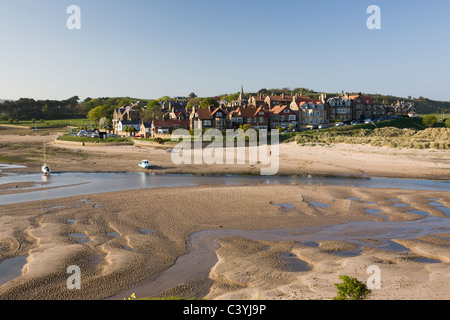 Alnmouth und der Mündung des Flusses Aln an der Northumberland Küste von Church Hill Stockfoto