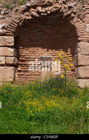 Reste der römischen Agora in Delphi, Griechenland Stockfoto