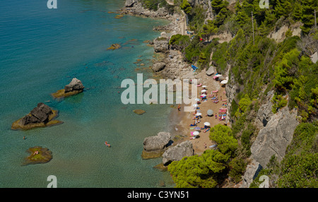 Mirtiotissa beach, Pelekas, Korfu, Europa, Griechenland, Landschaft, Wasser, Sommer, Strand, Meer, Menschen, Stockfoto