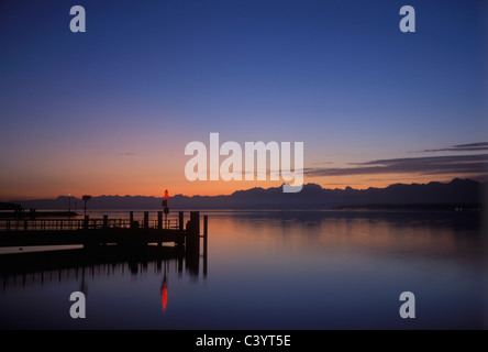 Schweiz, Waadt, Nyon, Lac Léman, Genfersee, See, Dämmerung, Dämmerung, Hafen, Hafen, Stockfoto