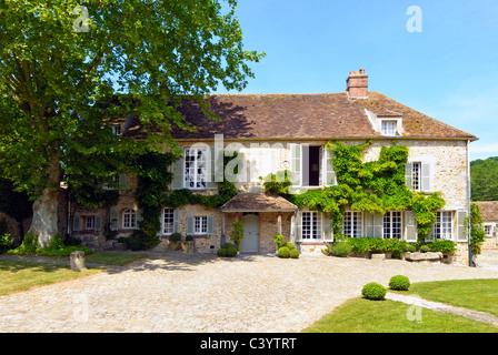 Der Herzog und die Herzogin von Windsor Land Haus Le Moulin De La Tuilerie in GIF-Sur-Yvette, Frankreich Stockfoto