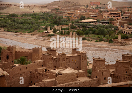 Ait Benhaddou die Kasbah ist eines der berühmtesten und gut erhaltene in der Atlas-Bergregion. Stockfoto