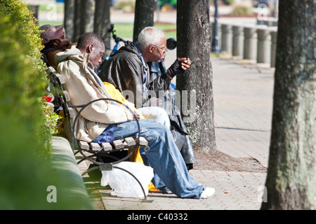 Obdachlose Männer in Hampton, Virginia Stockfoto