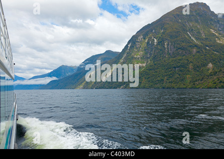 Bootsfahrt im Doubtful Sound in Neuseeland Stockfoto