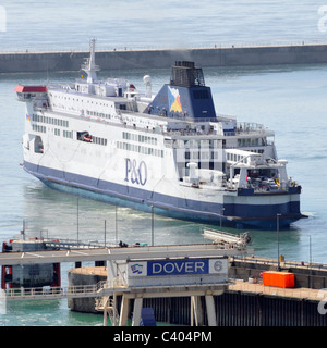 Hafen von Dover Fährhafen in den Eastern Docks und P & O Service Anreise Stockfoto