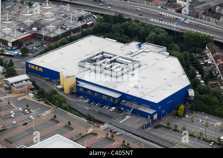 Luftaufnahme des Ikea Einrichtungshaus in Bristol. Stockfoto