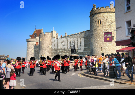 Die Wachablösung am Schloss Windsor Stockfoto