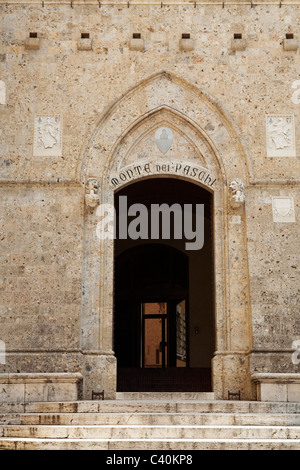 Monte dei Paschi di Siena Palast Eingang Stockfoto