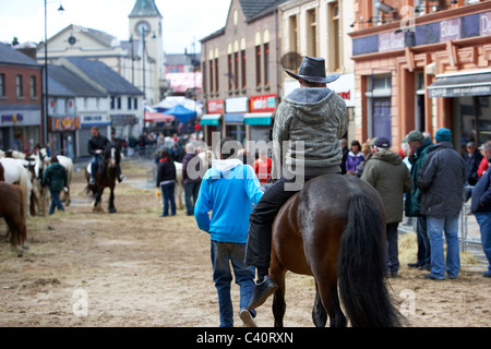 Reiter und Pferd auf dem Display während der Hennef können fair County Antrim-Nordirland Stockfoto