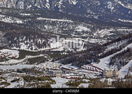 Basis Einrichtungen im Montana Big Sky Resort eines der größten Skigebiete in Nordamerika. Big Sky Montana, Montana, Vereinigte Staaten Stockfoto