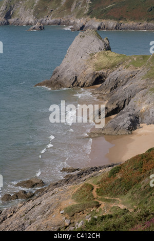 Pobbles Strand und Felsen Weg in der Nähe von Southgate, Gower, West Glamorgan, Wales Stockfoto