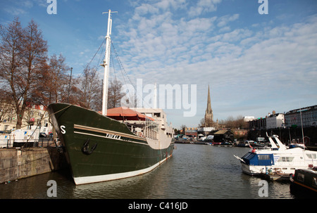 Thekla Musikveranstaltungen auf einem Boot, im Schlamm Dock sind von Bristol. Das Meer gehen Schiff war ursprünglich die alte Obszönitäten Showboat. Stockfoto