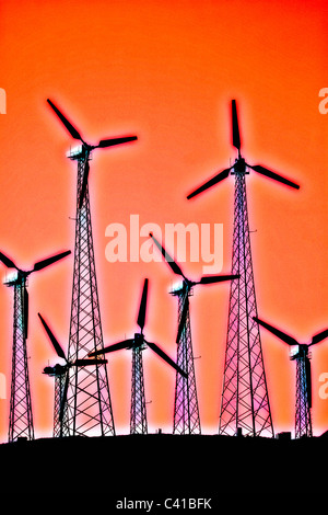 Stromerzeugende Windmühlen Tehachapi, CA Stockfoto