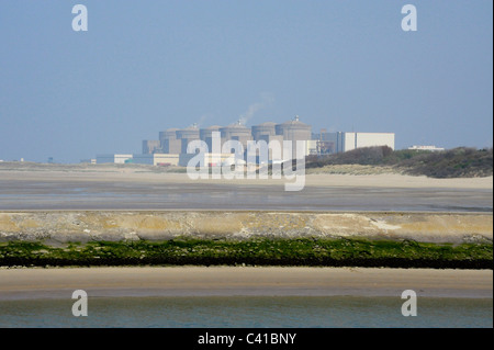 Gravelines Nuclear Power Station, Nord, Nord-Pas-de-Calais, Frankreich Stockfoto