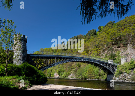 Thomas Telford Brücke über den River Spey in Craigellachie, Stockfoto