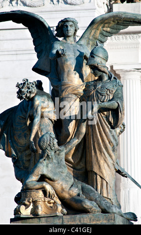 Bronze-Skulptur-Gruppe-Nahaufnahme von Victor Emmanuel II Monument in Rom, Italien Stockfoto