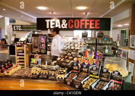 Tee und Kaffee shop an der Autobahn Welcome Break Services, Membury Autobahn, Autobahn M4 Wiltshire, Großbritannien Stockfoto