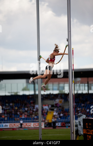 Frauen-Stabhochsprung-Wettbewerb bei den German Masters 2010 in Braunschweig Stockfoto