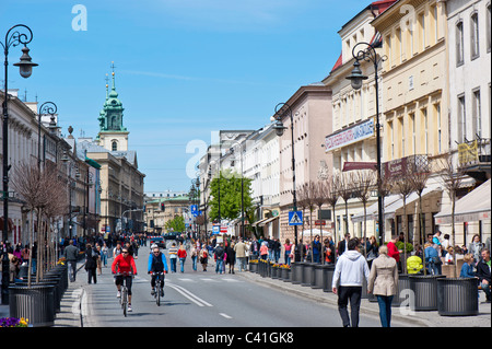 Ulica Nowy Swiat, Warschau, Polen Stockfoto