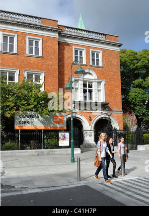 Straßen und Crawford Kunstgalerie Cork Irland Stockfoto