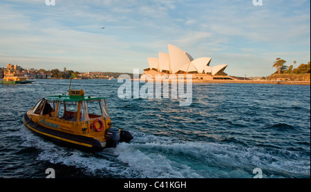 SYDNEY, Australien 17. AUGUST: Blick auf das Opernhaus berühmtesten Theater der Stadt, 17. August 2010 in Sydney Stockfoto