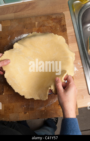 Blind backen UK vorbereiten einen Gebäck Fall Stockfoto