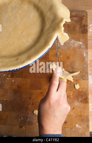 Blind backen UK vorbereiten einen Gebäck Fall Stockfoto