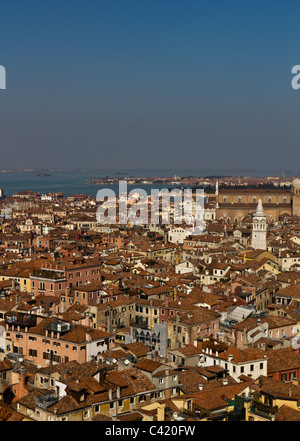 Blick über Venedig vom campanile Stockfoto