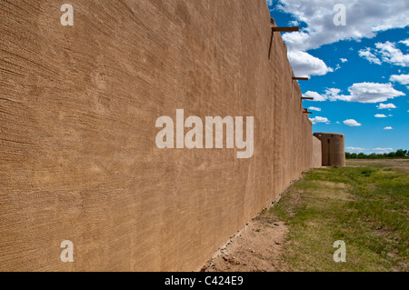 Außenwände, Bent es Old Fort National Historic Site, La Junta, Colorado. Stockfoto