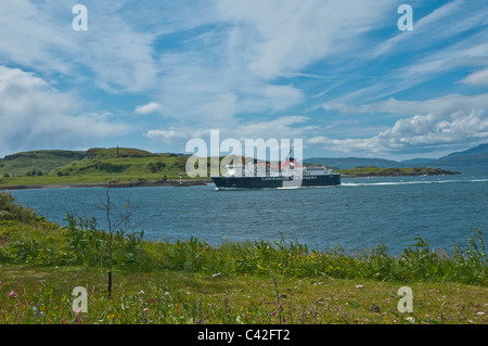 Caledonian Macbrayne Fähre "Isle of Mull" nähert sich Oban Argyll & Bute Schottland Stockfoto