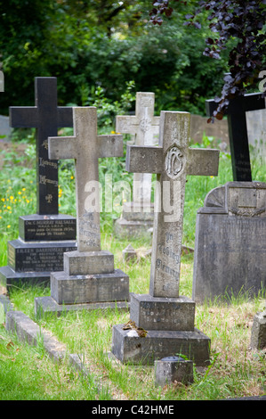 Gräber in Cheshire Friedhof, UK Stockfoto