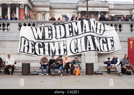 Mehr als 250.000 Menschen in London teilnehmen an der TUC März für die Alternative gegen Koalitionsregierung Ausgabenkürzungen Stockfoto