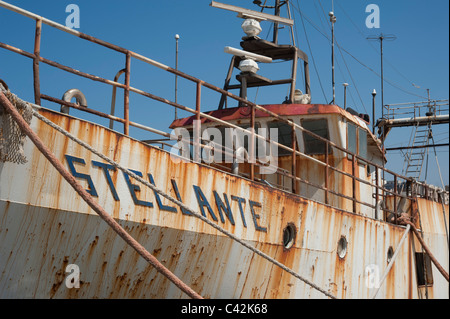 Stillgelegte Schiff in Marsala Hafen, West-Sizilien, Italien Stockfoto