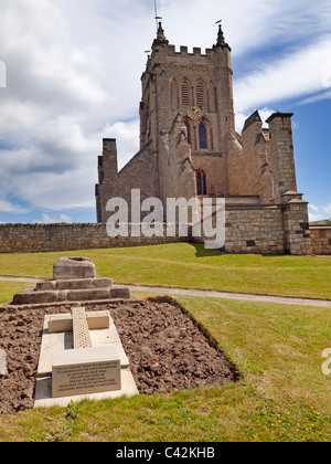 Ein neues Steinkreuz 2011 um Hartlepool Christian Heritage zu gedenken, da AD640 von St Hildas Kirche Heugh Hartlepool Landzunge Stockfoto